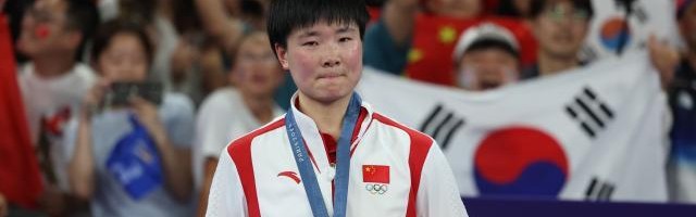 kaiyun体育-【韩媒速递】何冰娇演绎美丽佳话 安洗莹不平则鸣