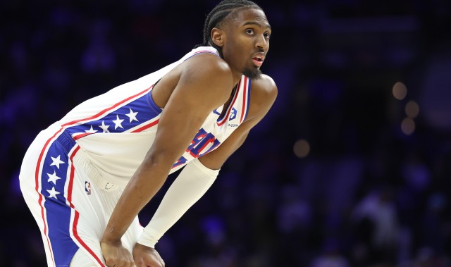 开云登录入口-手感不理想！马克西半场9中2仅得4分 三分3中0&amp;另有1助1断1帽