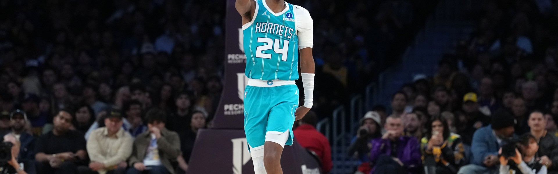 开云app下载-第三节爆发了一波！米勒20中8得24分 第三节17分&amp;两度精彩暴扣