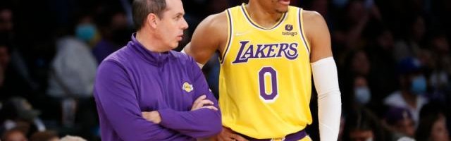 kaiyun体育-帅位不稳的沃格尔弃用韦少，背后竟有管理层授意？