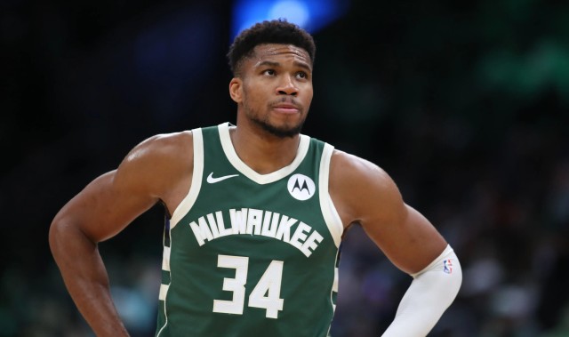 开云登录入口-字母哥选队倾向曝光，湖人因这两条标准彻底凉凉？